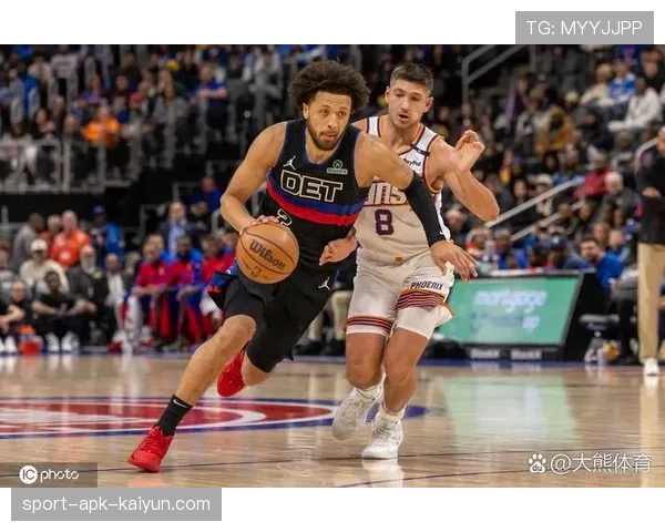 战报：布克与比尔合砍72分，太阳客胜快船将系列赛拖入抢七